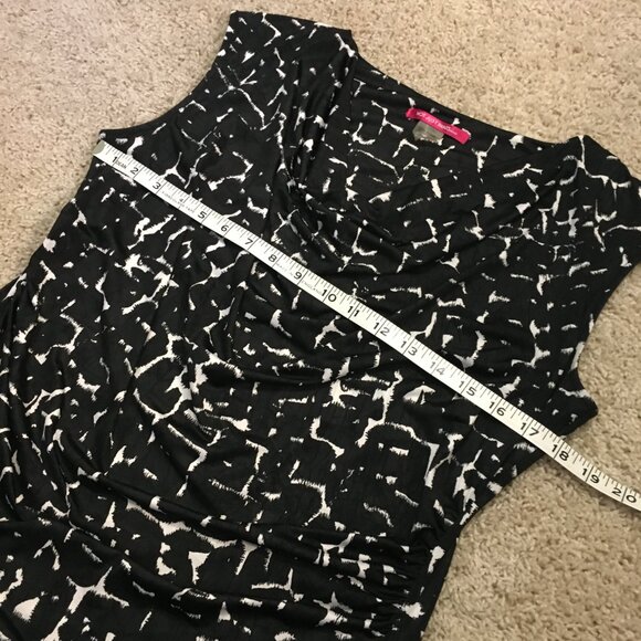 Not Just Pants Ink Blotched Ruched Waist Cowl Neck Tank Top - Picture 11 of 14